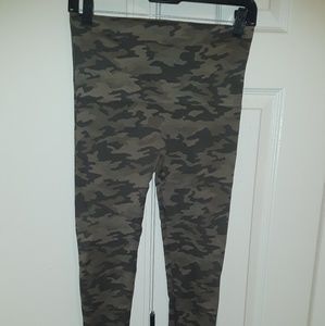 Spanx camouflage print leggings